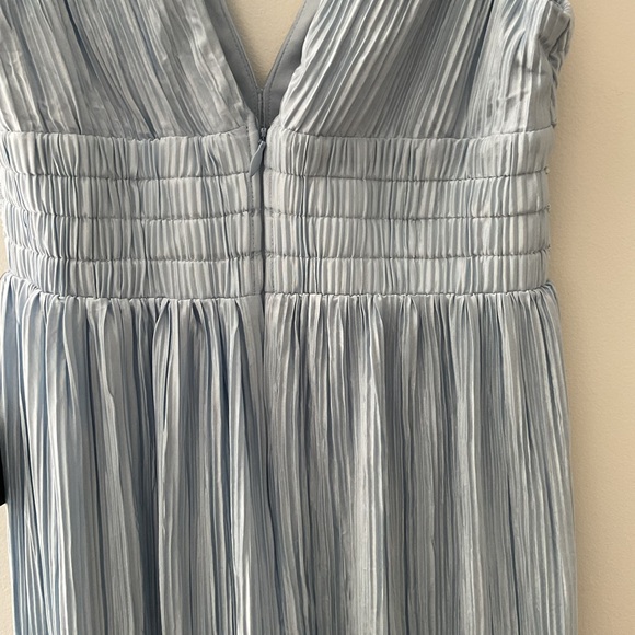 Lulus Melitta Light Blue Plisse Pleated Sash V-Neck Sleeveless Maxi Dress NWT M - Picture 8 of 13